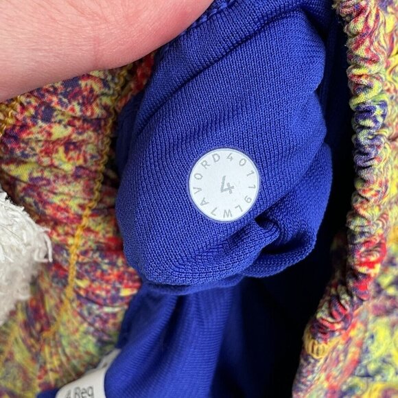 Lululemon Hotty Hot Shorts Woodland Sprint Yellow Multi Pigment Blue Size 4 - Picture 7 of 8